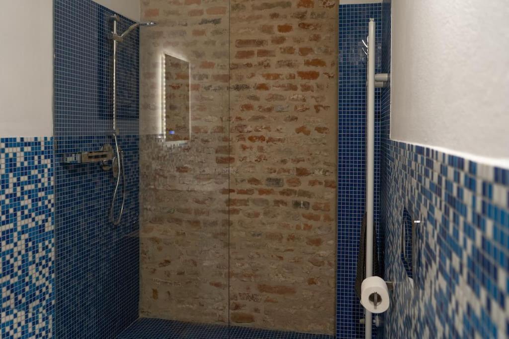 Ferienwohnung Centro Storico Recinto Dei Nobili 1 - Private Parking Asti Exterior foto
